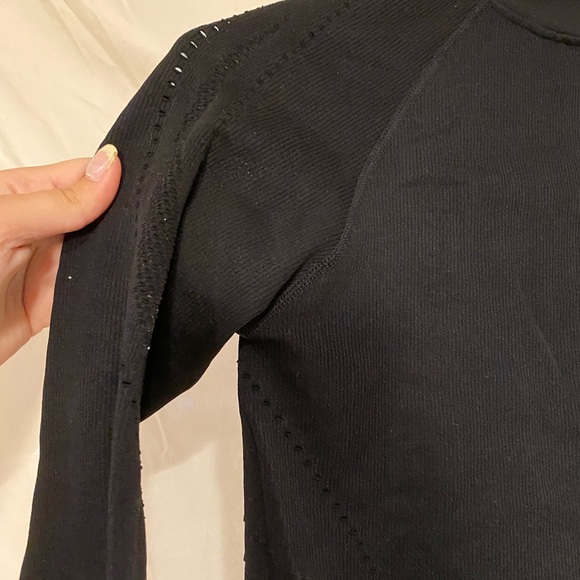 Black long sleeve fabletics workout top - Picture 4 of 5